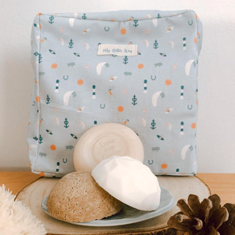 Coffret shampoing solide, après shampoing solide, savon solide accompagné d'une trousse de toilette my better way