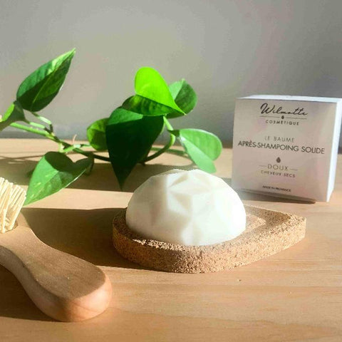 Après shampoing solide végetal naturel doux pour les cheuveux secs