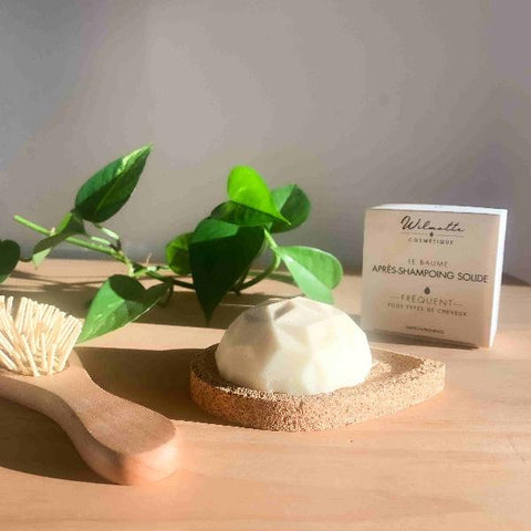 Un après shampoing solide et végétale pour les lavages de cheveux fréquents