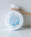 dentifrice solide a croquer avec brosse en bois pour un brossage zero dechet